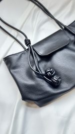 کیف دستی دوشی اسپرت زنانه گیلاسی 940 مشکی