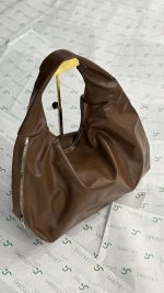 کیف دستی دوشی اسپورت دخترانه شل دور زیپ | 107 - Image 6