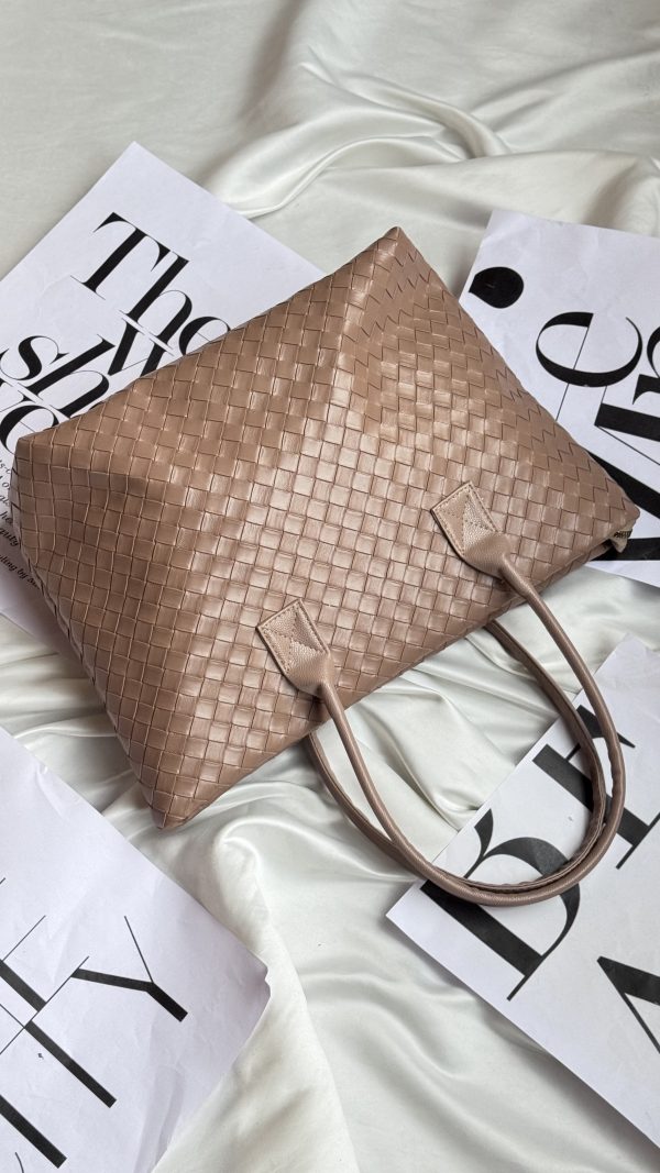 کیف دستی دوشی فانتزی دخترانه بوتگا دو دسته | 987 - Image 1